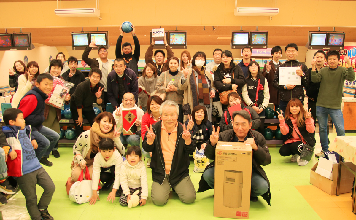 今年も恒例のボウリング大会