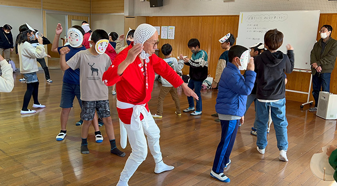 学校行事「当尾小まつり」に参加